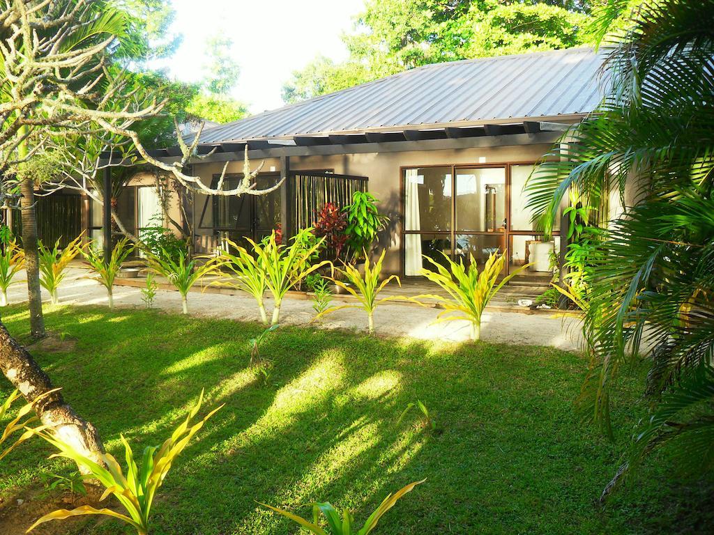 Tongan Beach Resort Utungake Стая снимка